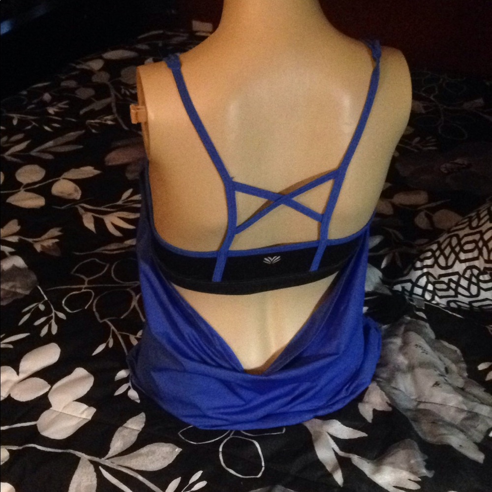 Forever 21 tank top with built in sports bra